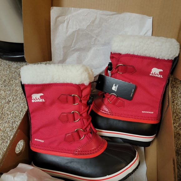 Sorel girl's winter boots(NEW) - Picture 1 of 1